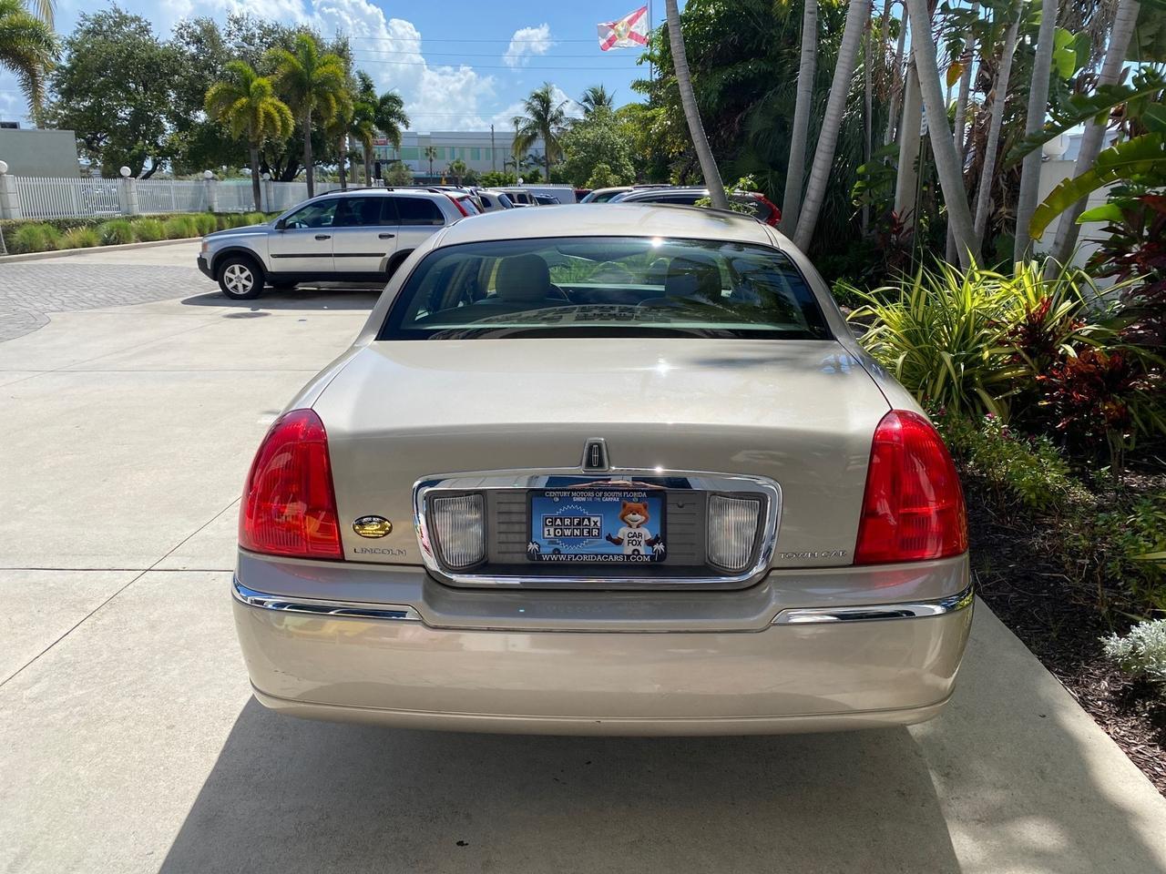 2008 Lincoln Town Car Limited LOW MILES 29,278 1 OWNER Pompano Beach FL