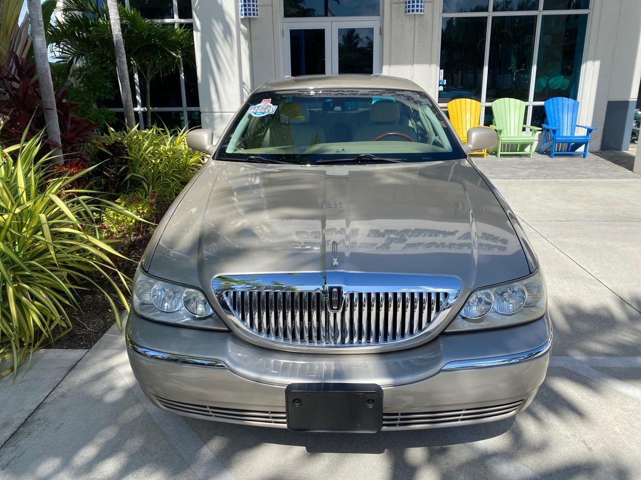 2008 Lincoln Town Car Limited LOW MILES 29,278 1 OWNER Pompano Beach FL