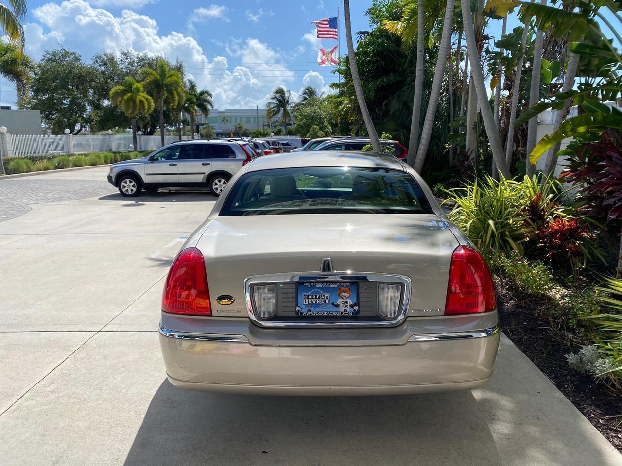 2008 Lincoln Town Car Limited LOW MILES 29,278 1 OWNER Pompano Beach FL