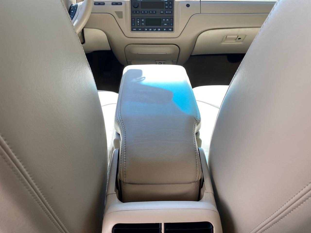 2008 Lincoln Town Car Limited LOW MILES 29,278 1 OWNER Pompano Beach FL