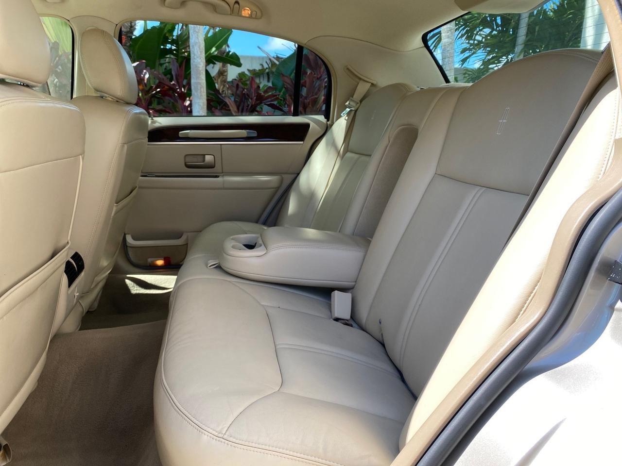 2008 Lincoln Town Car Limited LOW MILES 29,278 1 OWNER Pompano Beach FL