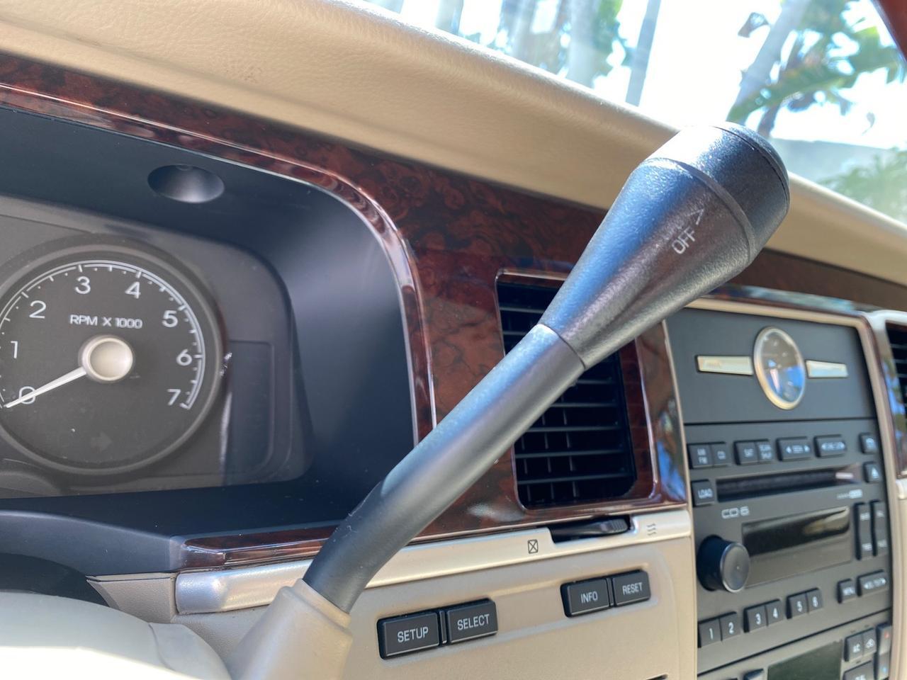 2008 Lincoln Town Car Limited LOW MILES 29,278 1 OWNER Pompano Beach FL