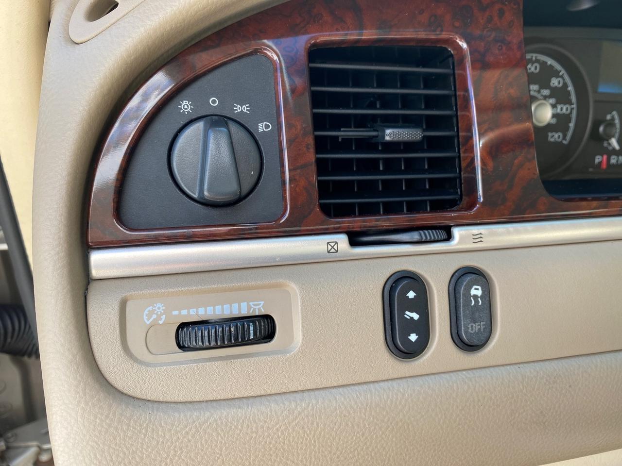2008 Lincoln Town Car Limited LOW MILES 29,278 1 OWNER Pompano Beach FL