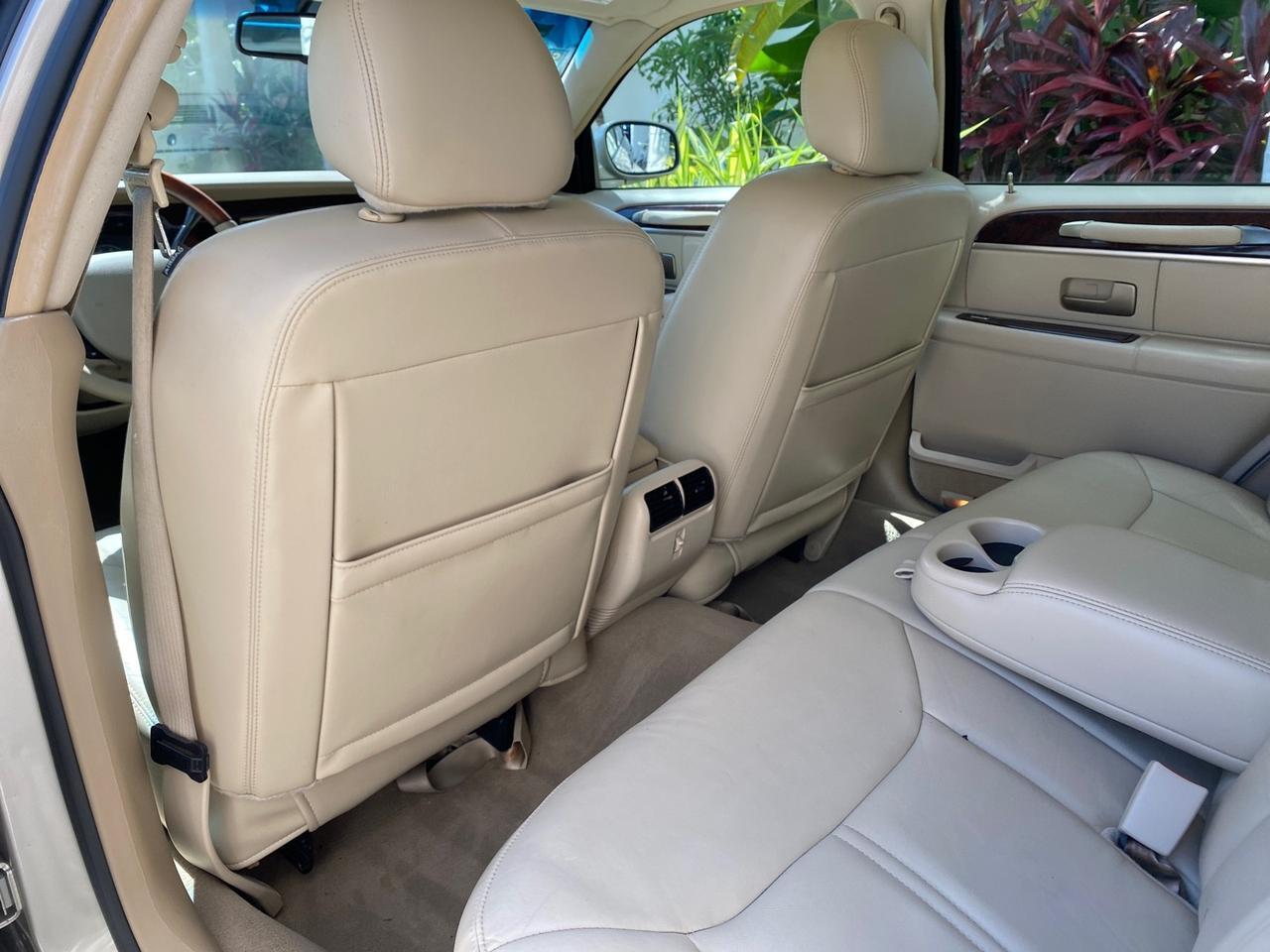 2008 Lincoln Town Car Limited LOW MILES 29,278 1 OWNER Pompano Beach FL