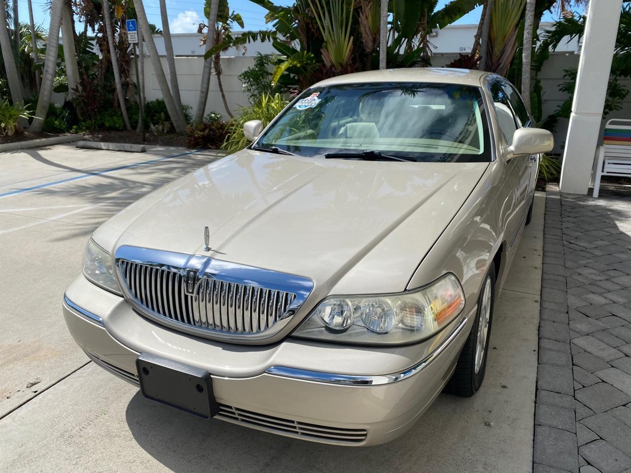 2008 Lincoln Town Car Limited LOW MILES 29,278 1 OWNER Pompano Beach FL
