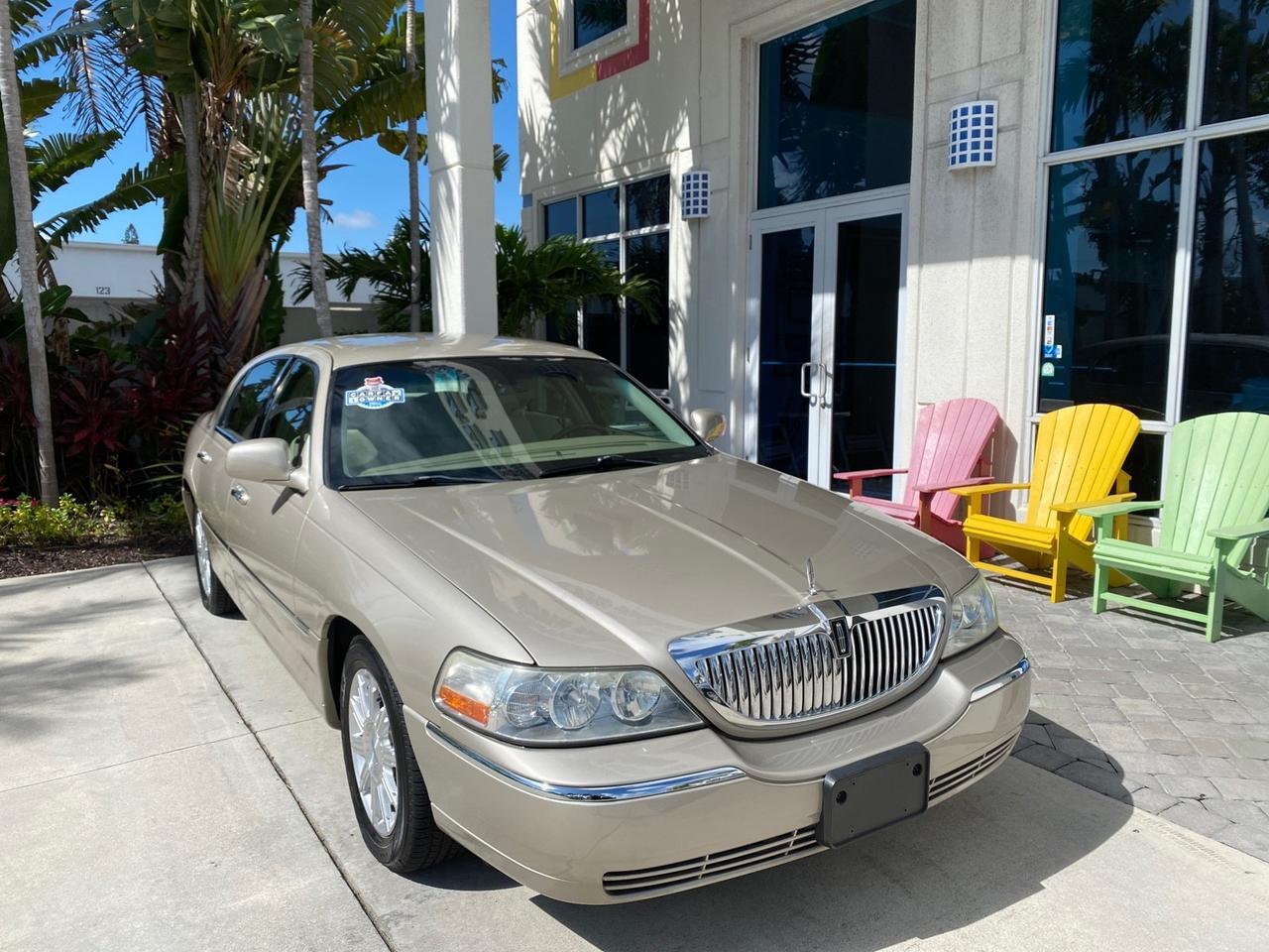 2008 Lincoln Town Car Limited LOW MILES 29,278 1 OWNER