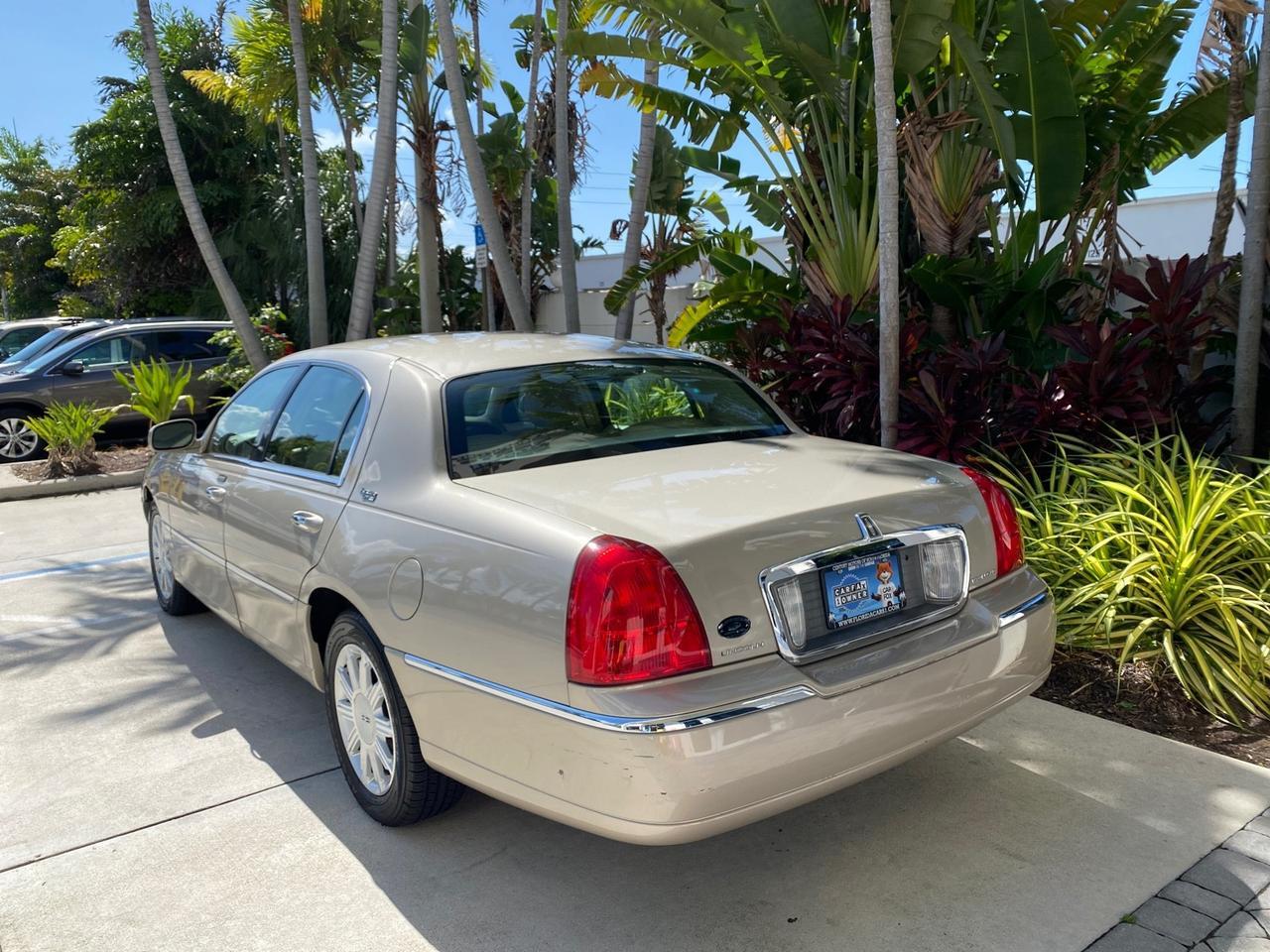 2008 Lincoln Town Car Limited LOW MILES 29,278 1 OWNER Pompano Beach FL