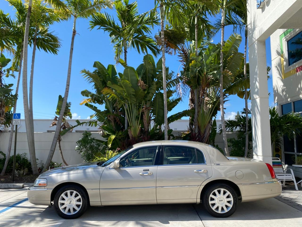 2008 Lincoln Town Car Limited LOW MILES 29,278 1 OWNER Pompano Beach FL