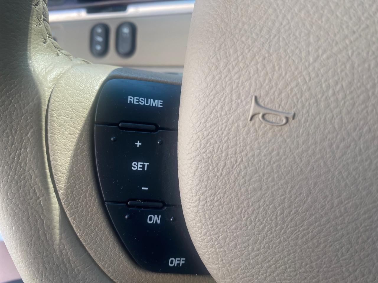 2008 Lincoln Town Car Limited LOW MILES 52,200 Pompano Beach FL