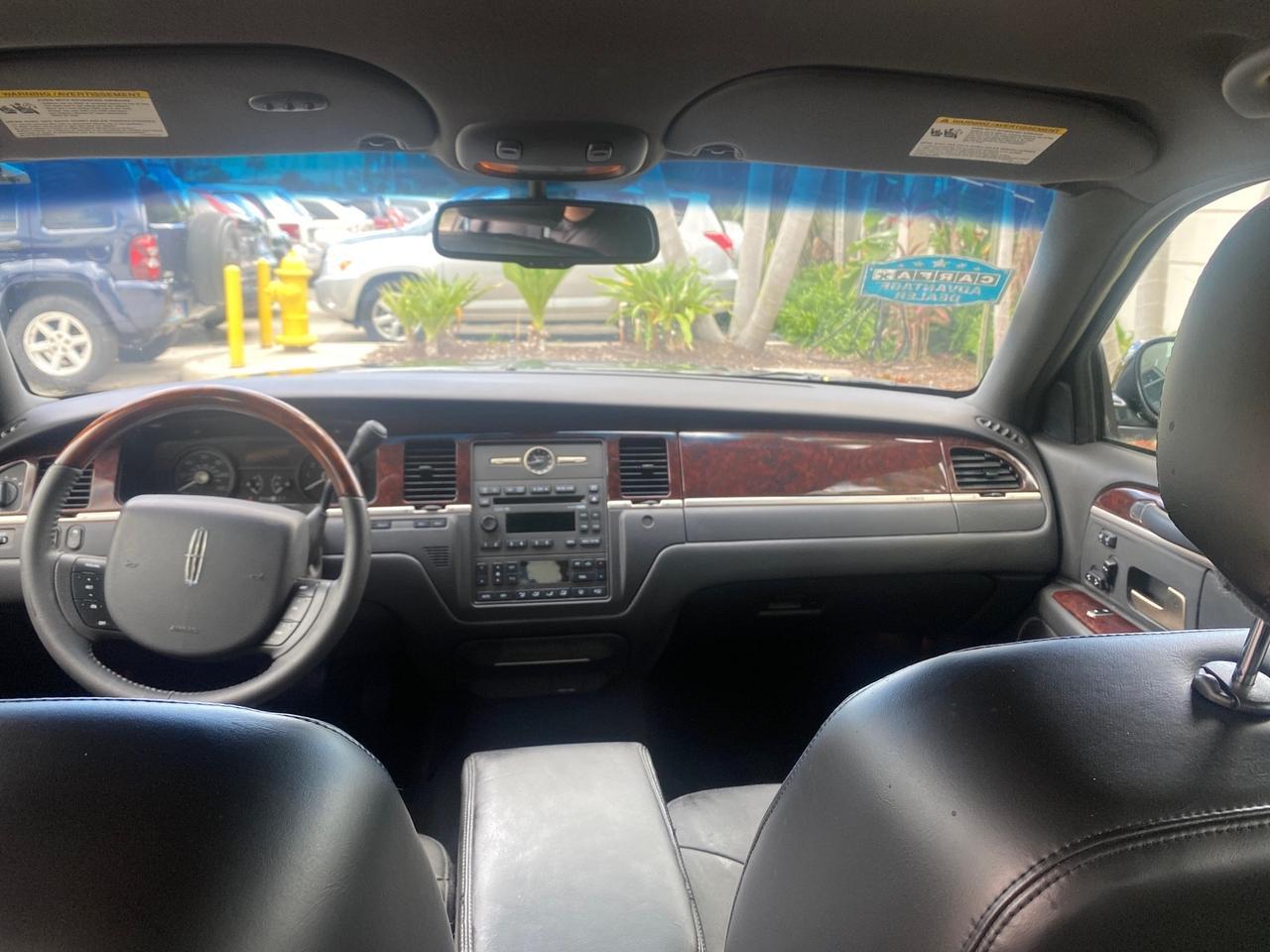 2008 Lincoln Town Car Limited LOW MILES 70,308 BLACK Pompano Beach FL