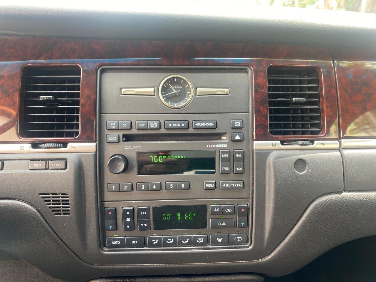 2008 Lincoln Town Car Limited LOW MILES 70,308 BLACK Pompano Beach FL