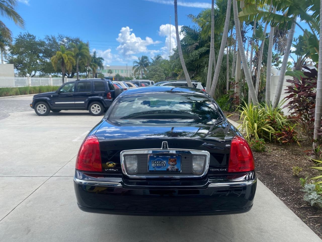 2008 Lincoln Town Car Limited LOW MILES 70,308 BLACK Pompano Beach FL