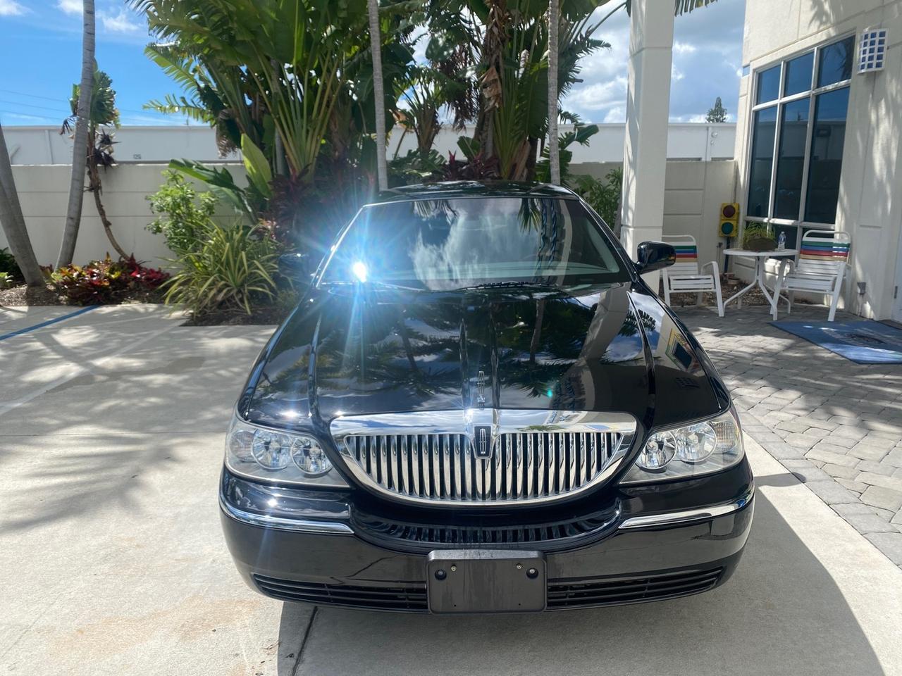 2008 Lincoln Town Car Limited LOW MILES 70,308 BLACK Pompano Beach FL