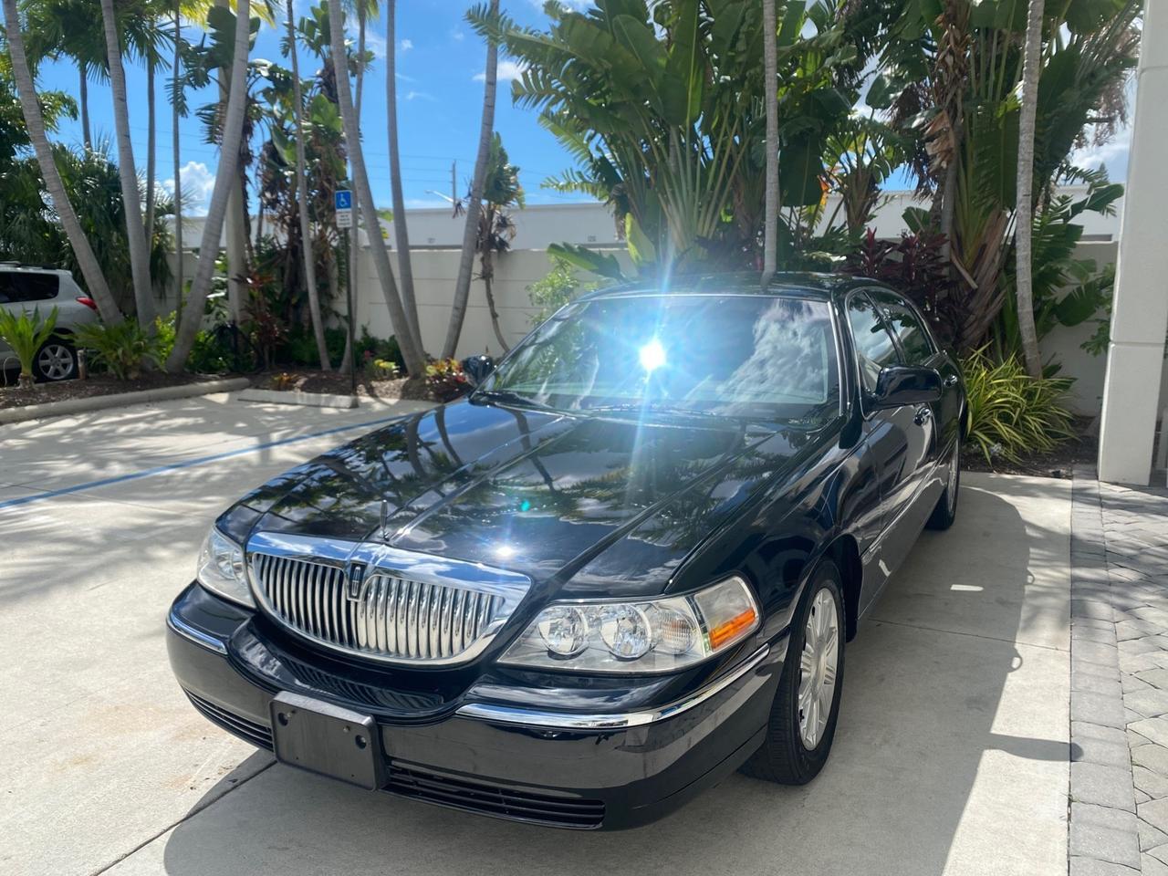 2008 Lincoln Town Car Limited LOW MILES 70,308 BLACK Pompano Beach FL