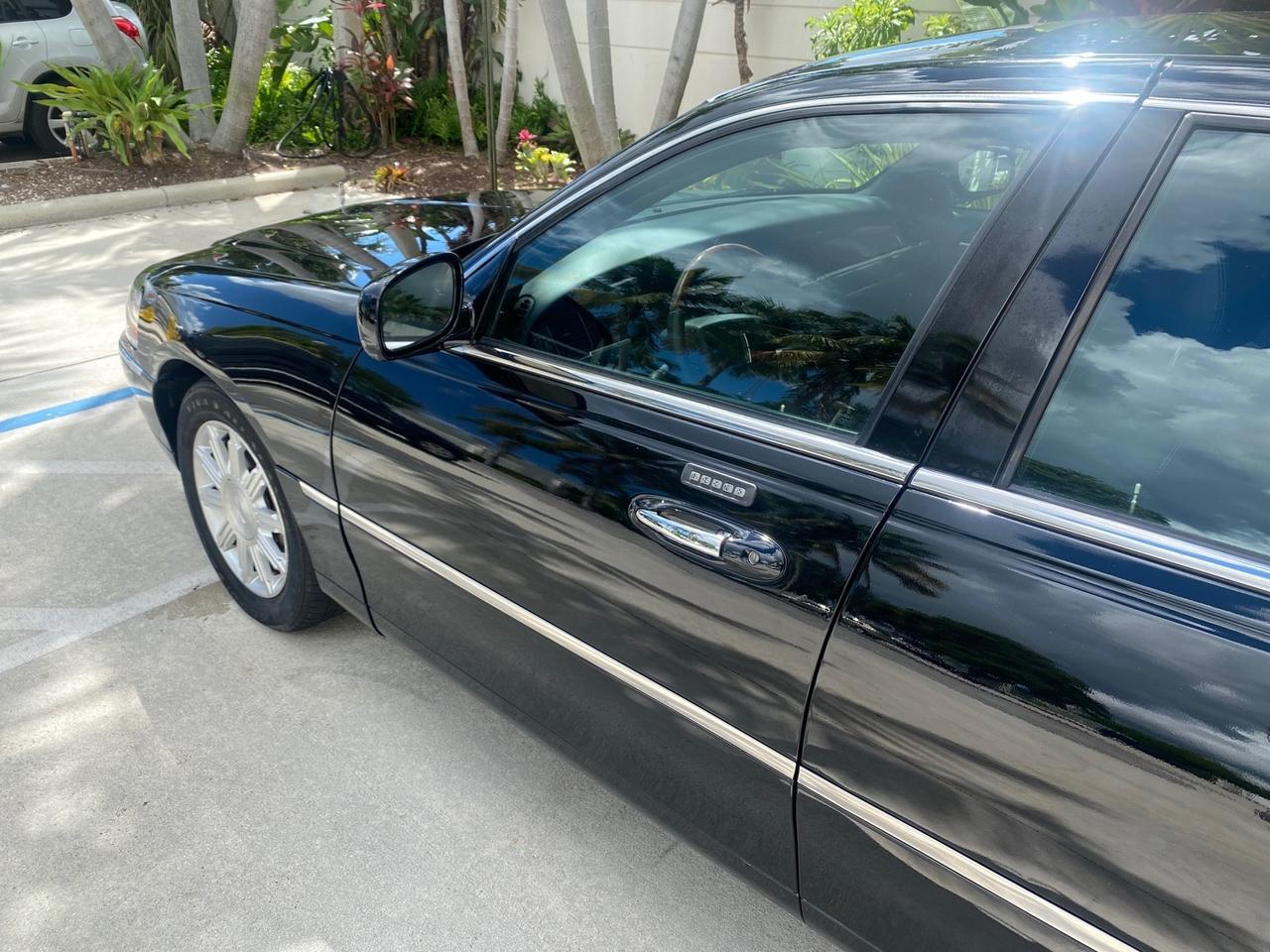2008 Lincoln Town Car Limited LOW MILES 70,308 BLACK Pompano Beach FL