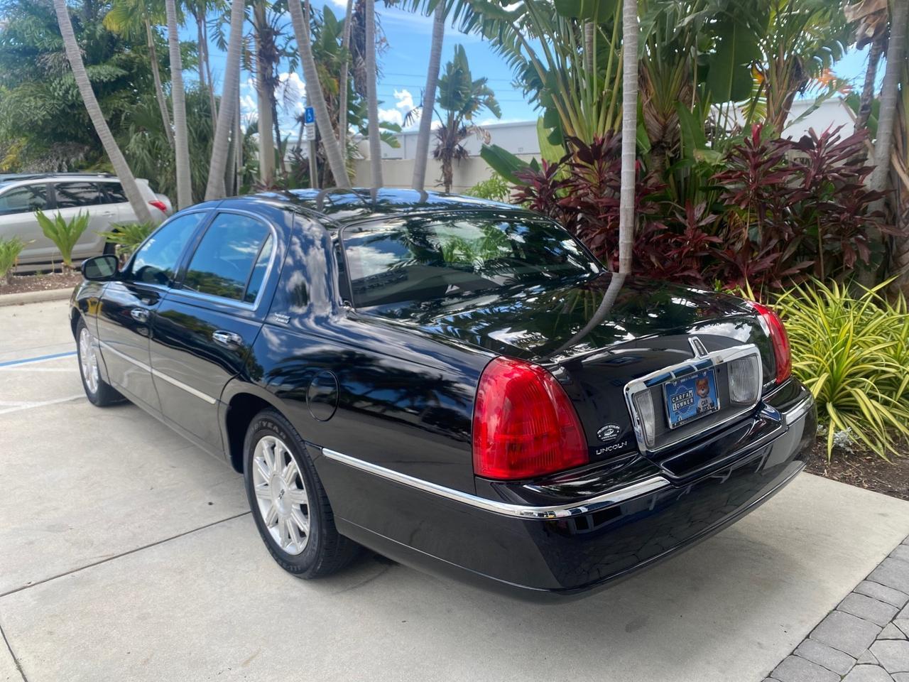 2008 Lincoln Town Car Limited LOW MILES 70,308 BLACK Pompano Beach FL