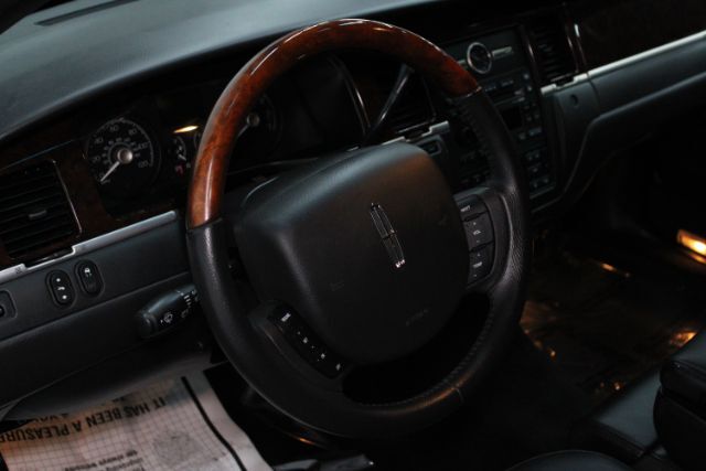 2008 Lincoln Town Car Signature Limited Chantilly VA