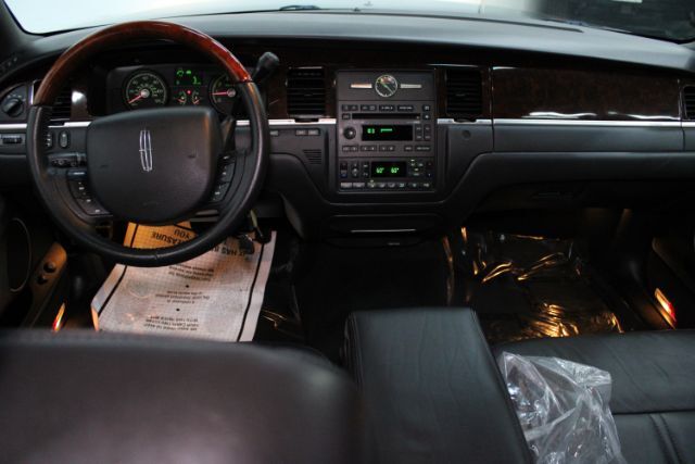 2008 Lincoln Town Car Signature Limited Chantilly VA
