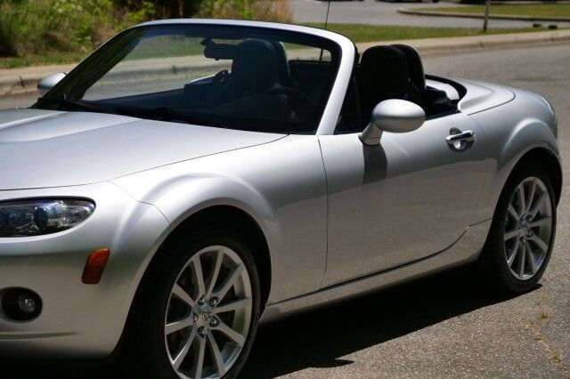 2008 Mazda MX-5 Miata Grand Touring / Manual / Power Top / Premium Package! High Point NC