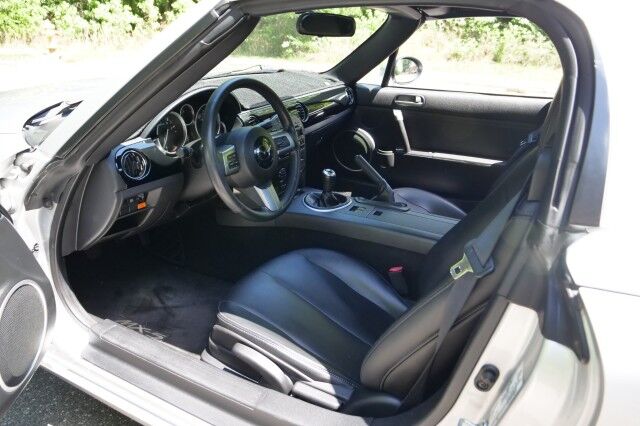 2008 Mazda MX-5 Miata Grand Touring / Manual / Power Top / Premium Package! High Point NC