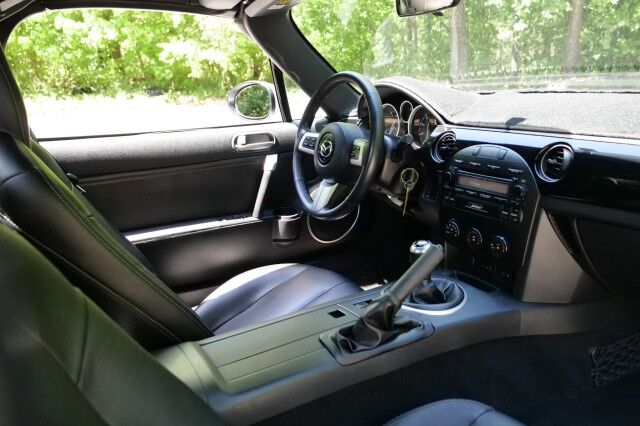 2008 Mazda MX-5 Miata Grand Touring / Manual / Power Top / Premium Package! High Point NC