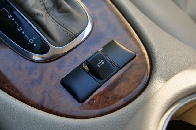 2008 Mercedes-Benz CLK-350 Cabriolet / P1 Package / Harman Kardon Audio! High Point NC