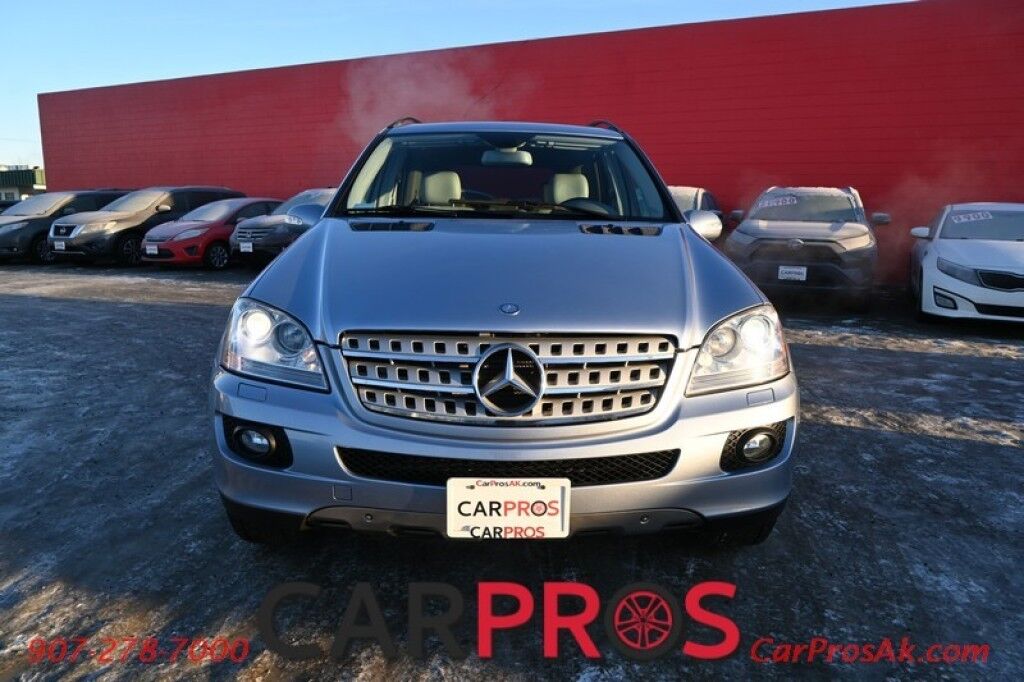 2008 Mercedes-Benz ML 320 CDI - All Wheel Drive - 3.0L V6 Diesel - Power & Heated Leather Seats - Harman Kardon Speakers - Keyless Entry - Backup Camera - Sunroof - Running Boards - Tow Package Anchorage AK