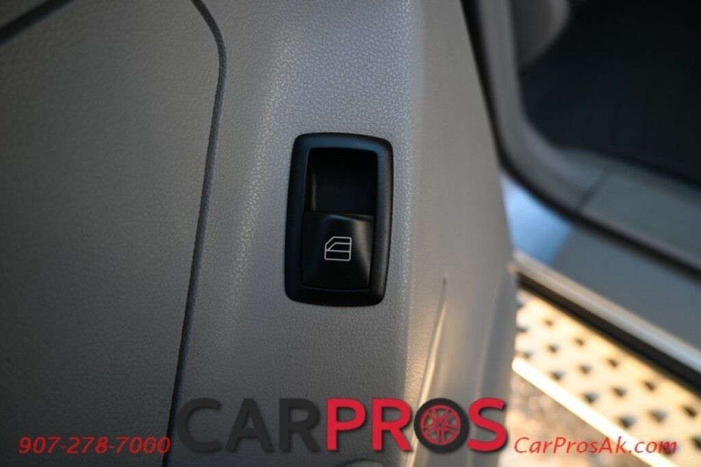 2008 Mercedes-Benz ML 320 CDI - All Wheel Drive - 3.0L V6 Diesel - Power & Heated Leather Seats - Harman Kardon Speakers - Keyless Entry - Backup Camera - Sunroof - Running Boards - Tow Package Anchorage AK