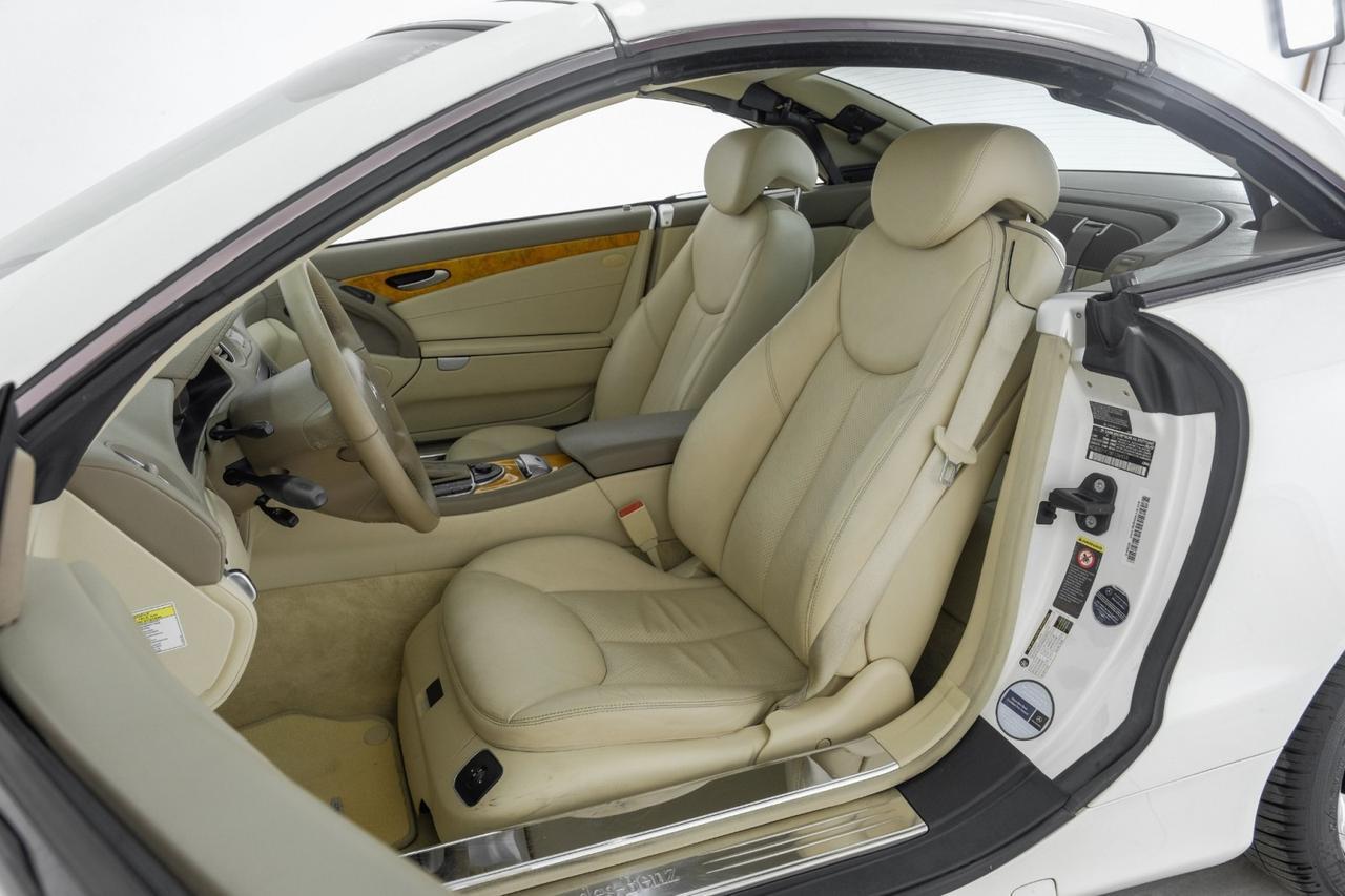 2008 Mercedes-Benz SL 550 AUTOMATIC NAVIGATION LEATHER HEATED SEATS DUAL POWER SEATS ALLOY Carrollton TX
