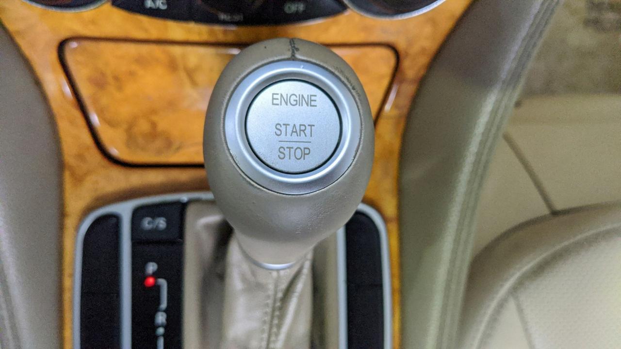 2008 Mercedes-Benz SL-Class V8 St. Charles  IL