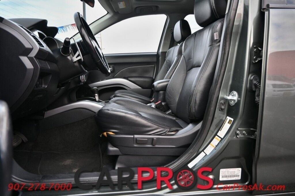 2008 Mitsubishi Outlander XLS - 3.0L V6 - 4X4 - Luxury Pkg - Power & Leather Heated Seats - Rockford Fosgate Speakers - Sunroof - 3rd Row - Seats 7 - Bluetooth - Keyless Entry - 1 Owner Anchorage AK