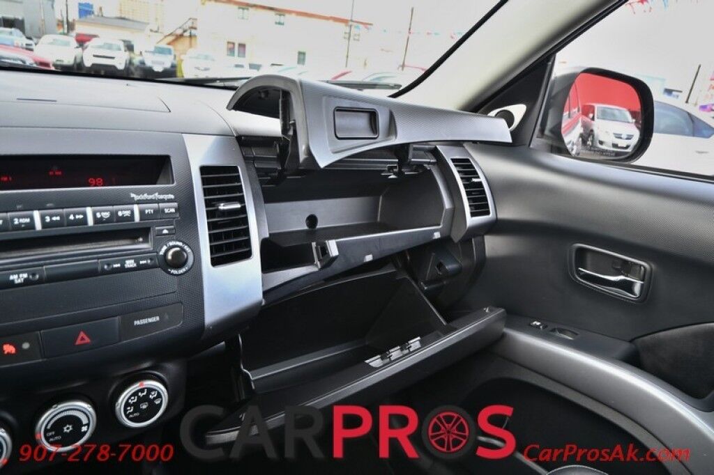 2008 Mitsubishi Outlander XLS - 3.0L V6 - 4X4 - Luxury Pkg - Power & Leather Heated Seats - Rockford Fosgate Speakers - Sunroof - 3rd Row - Seats 7 - Bluetooth - Keyless Entry - 1 Owner Anchorage AK