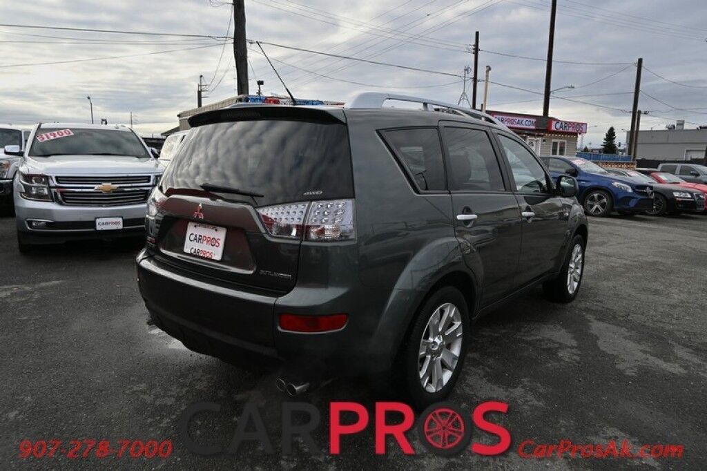 2008 Mitsubishi Outlander XLS - 3.0L V6 - 4X4 - Luxury Pkg - Power & Leather Heated Seats - Rockford Fosgate Speakers - Sunroof - 3rd Row - Seats 7 - Bluetooth - Keyless Entry - 1 Owner Anchorage AK