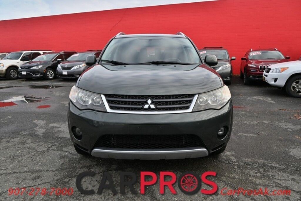2008 Mitsubishi Outlander XLS - 3.0L V6 - 4X4 - Luxury Pkg - Power & Leather Heated Seats - Rockford Fosgate Speakers - Sunroof - 3rd Row - Seats 7 - Bluetooth - Keyless Entry - 1 Owner Anchorage AK