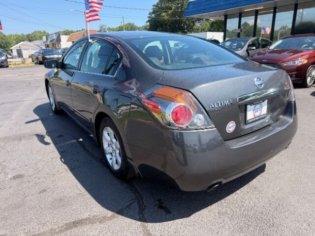 2008 Nissan Altima . Norfolk VA