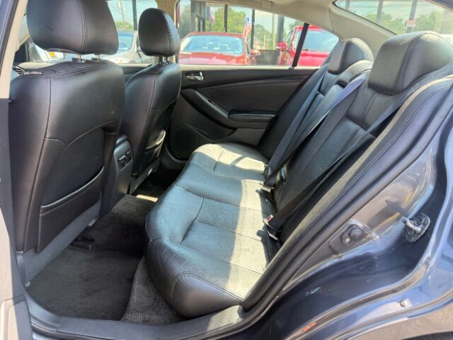 2008 Nissan Altima . Norfolk VA
