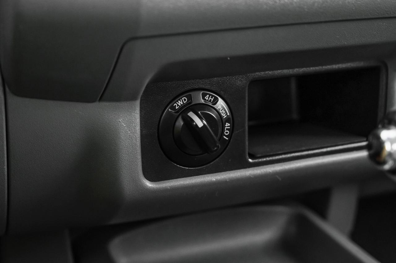 2008 Nissan Frontier SE CREW CAB 4WD AUTOMATIC TOWING HITCH BED COVER CRUISE CONTROL ALLOY WHEELS Carrollton TX