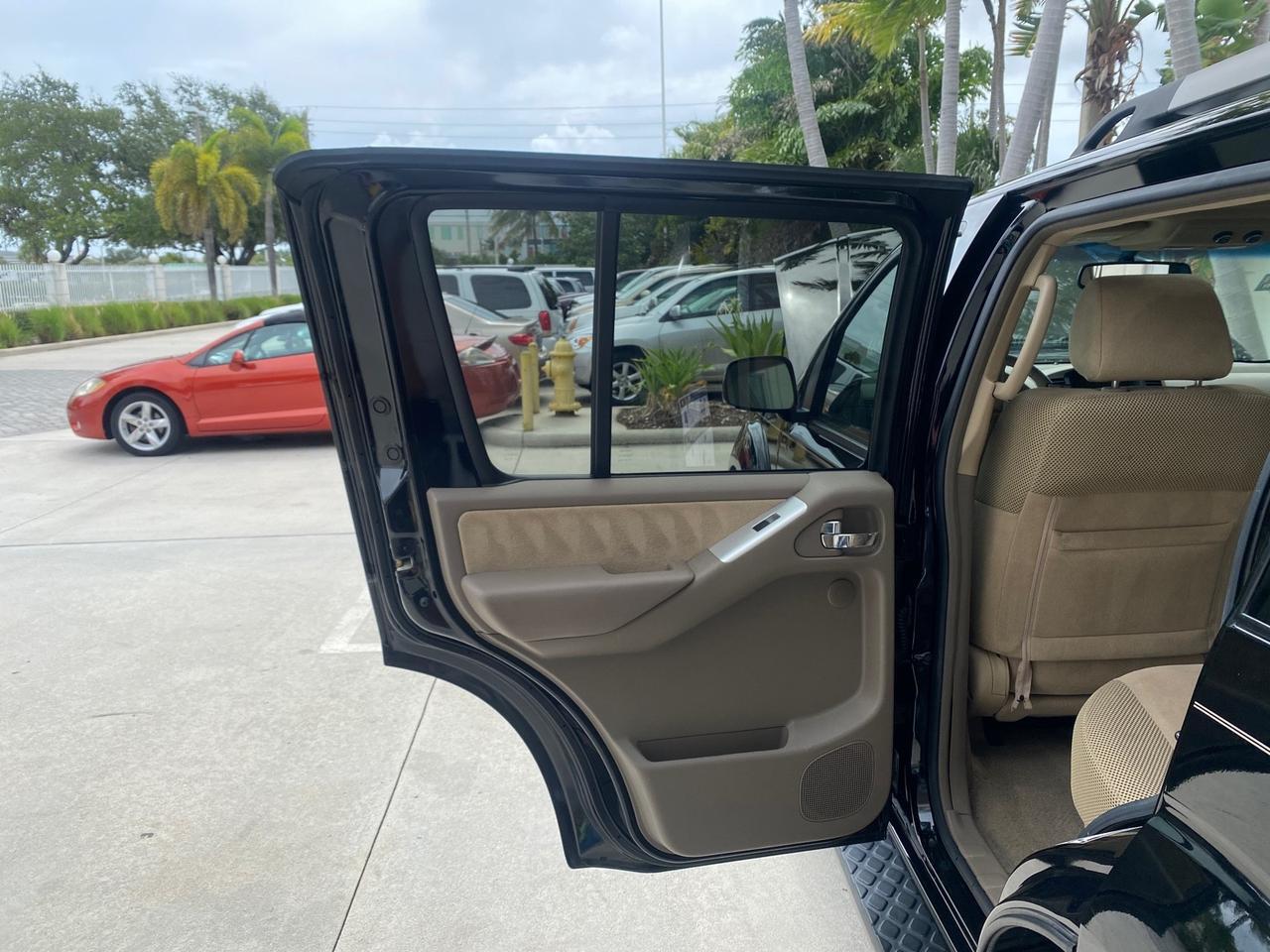 2008 Nissan Pathfinder 4X4 SE 1 OWNER LOW MILES 52,889 Pompano Beach FL
