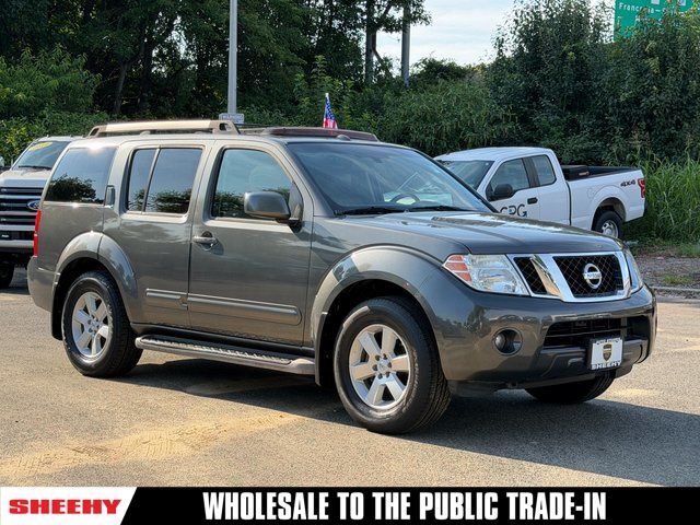 2008 Nissan Pathfinder SE