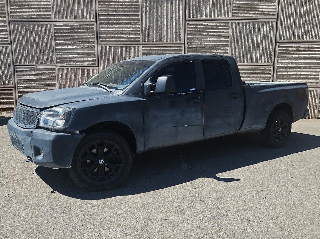 2008 Nissan Titan LE