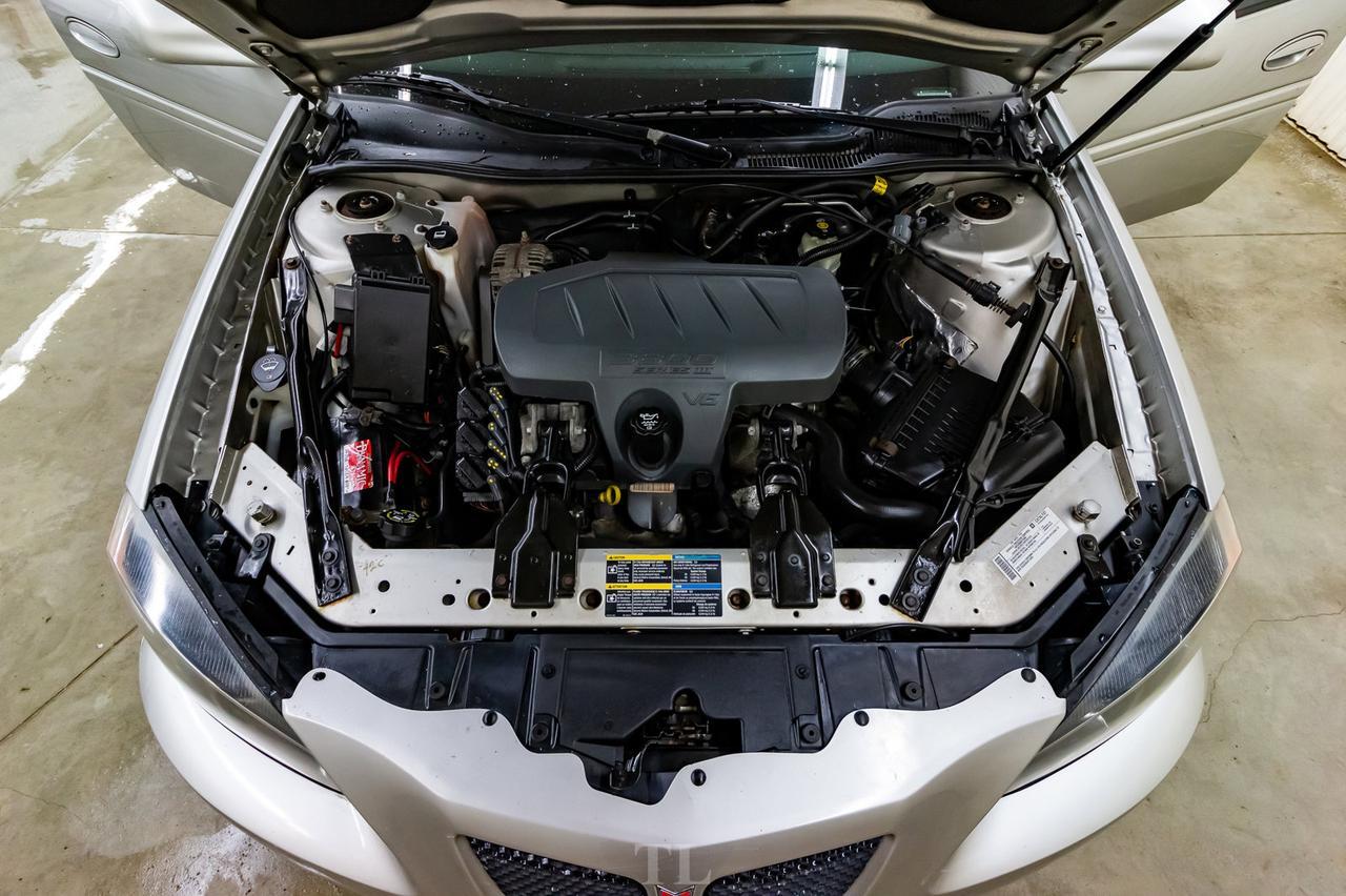 2008 Pontiac Grand Prix SE Sedan Red Deer AB