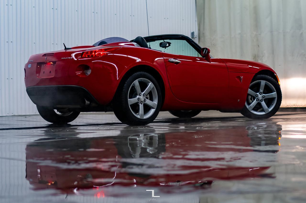 2008 Pontiac Solstice Convertible Leather Manual Red Deer AB