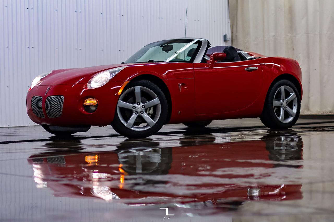 2008 Pontiac Solstice Convertible Leather Manual Red Deer AB