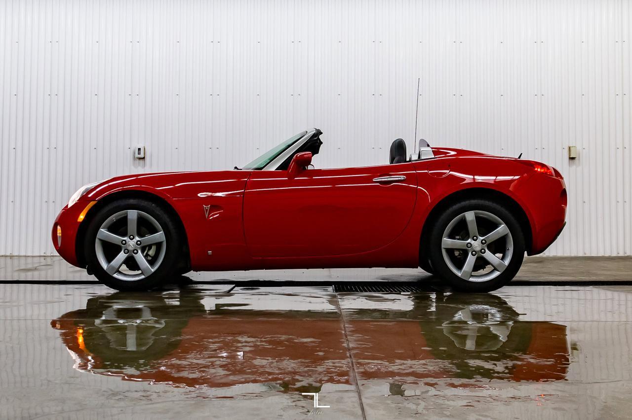 2008 Pontiac Solstice Convertible Leather Manual Red Deer AB
