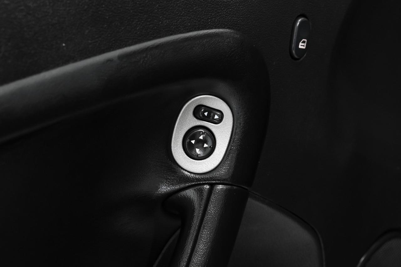 2008 Pontiac Solstice GXP AUTOMATIC LEATHER SEATS LEATHER STEERING WHEEL CRUISE CONTRO Carrollton TX