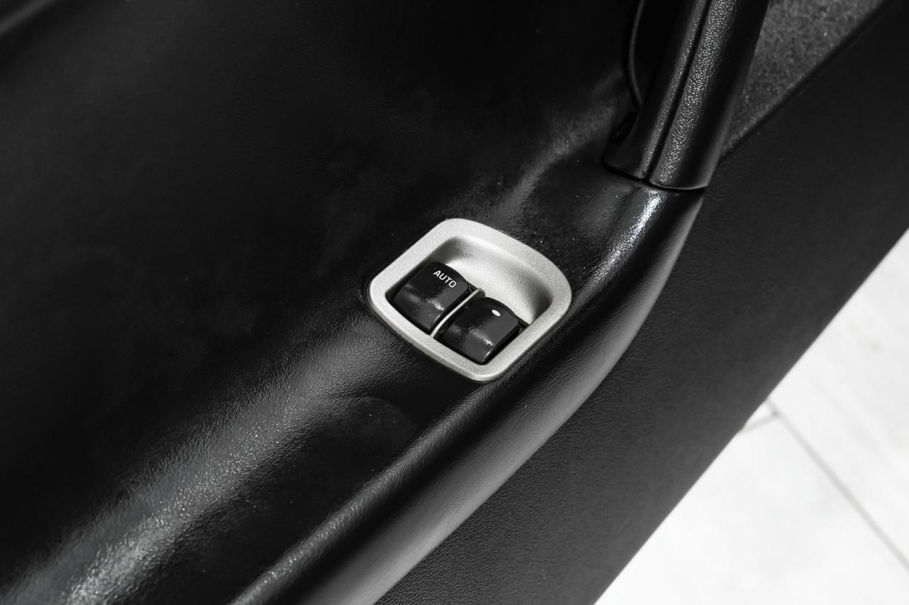 2008 Pontiac Solstice GXP AUTOMATIC LEATHER SEATS LEATHER STEERING WHEEL CRUISE CONTRO Carrollton TX