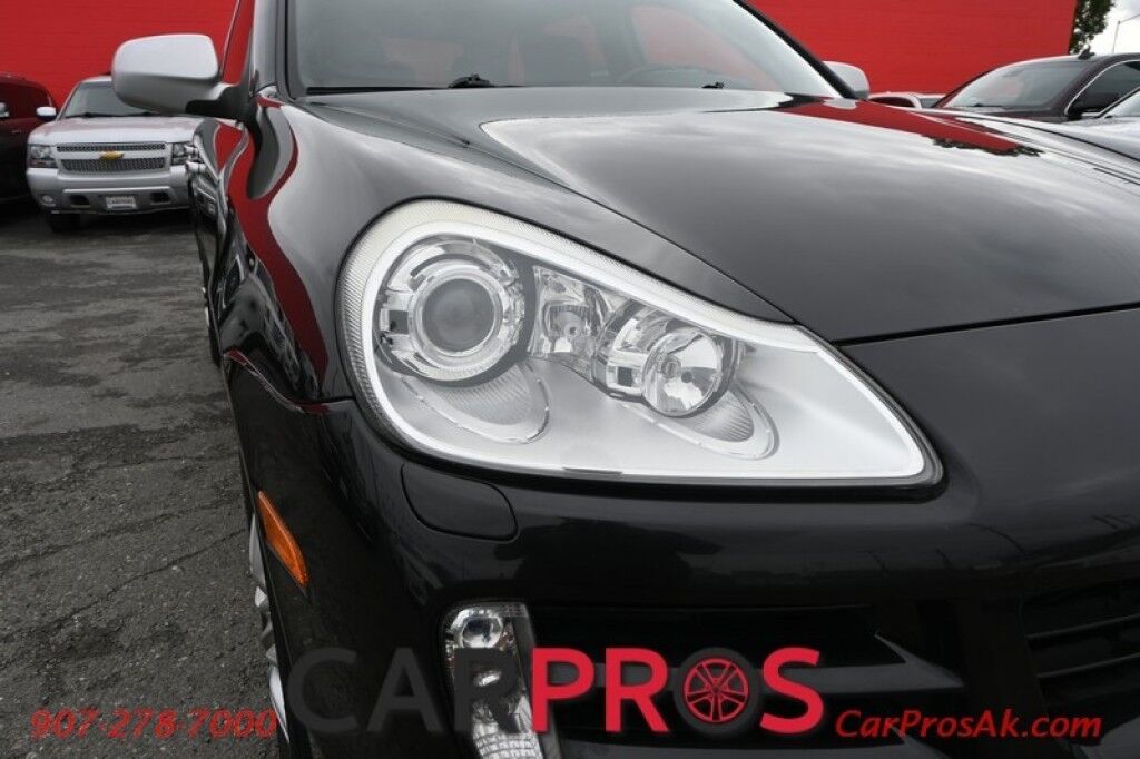 2008 Porsche Cayenne - AWD - Keyless Entry - Heated Leather Seats - BOSE System - Sunroof - Power Liftgate - Engine Block Heater - Tow PKG - Low Miles Anchorage AK