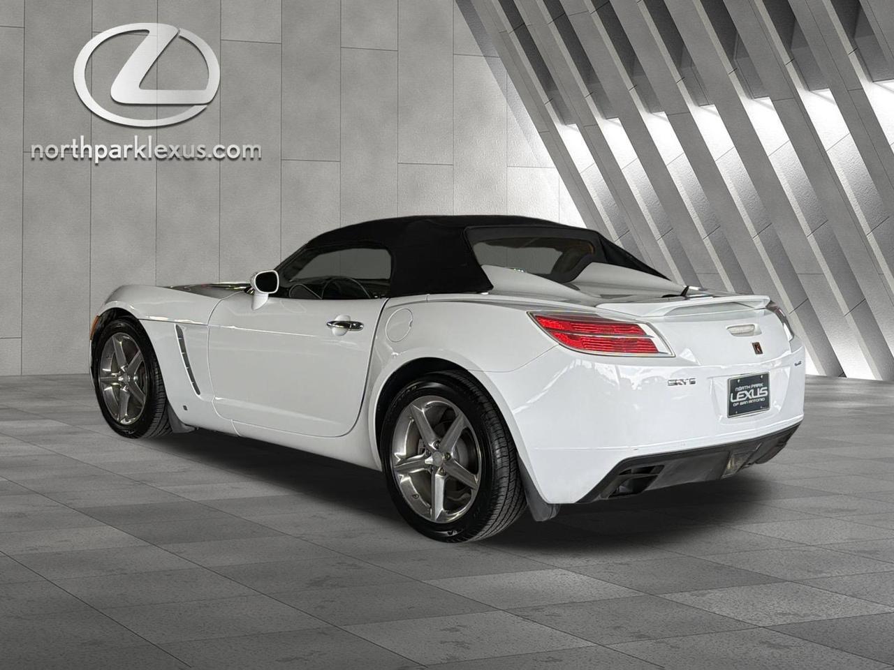 2008 Saturn Sky Red Line