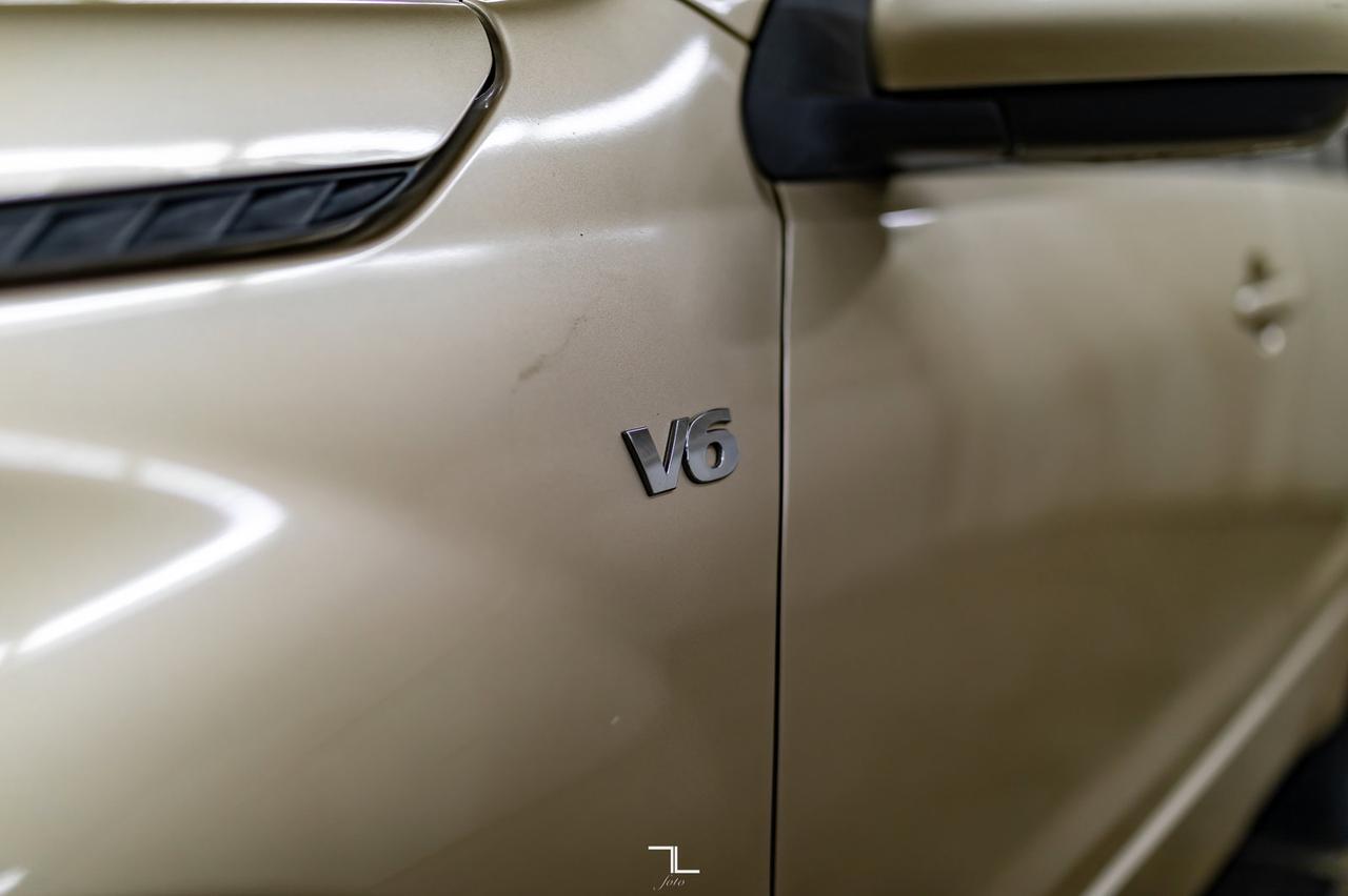 2008 Suzuki Grand Vitara AWD JX-L Leather Roof Red Deer AB