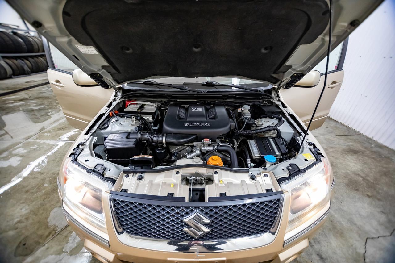 2008 Suzuki Grand Vitara AWD JX-L Leather Roof Red Deer AB